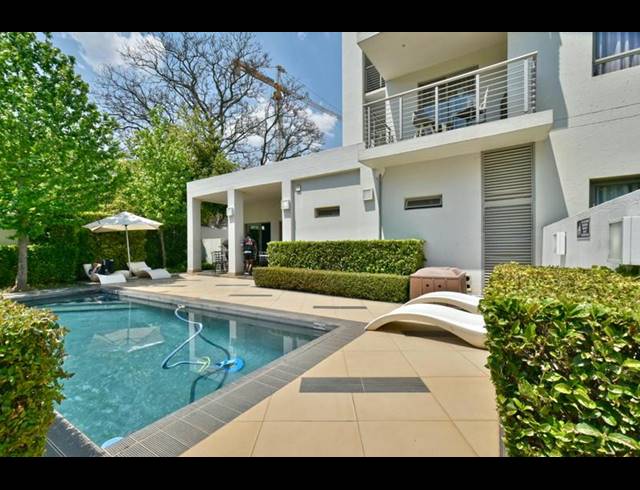 2 BEDROOM APARTMENT FOR SALE IN ROSEBANK